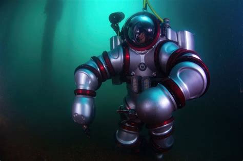 Modern Day Ocean Exosuit Diving Exosuit Deep Sea Diving