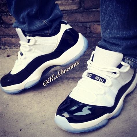 Jordan brand will be offering a women's exclusive air jordan 11 low in may featuring the coveted concord theme. Air Jordan 11 Low "Concord" - On-foot Look | SneakerFiles