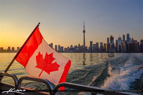 The Canadian Flag Centre Island Skyline View Toronto Canada Royal