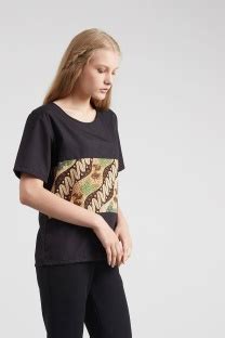 Kunyit, lemon, kombinasi, warna, perpaduan, emas, jilbab untuk penampilanmu yang beda ❤. Inilah Model Baju Batik Kombinasi Modern yang Paling Pas Buat Kamu | BestMagz