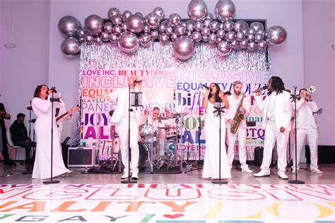 Holiday Gift Guide: Blade Floral and Event Designs – Love Inc. Mag