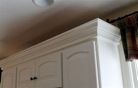 Add crown molding to kitchen cabinets for an updated look. Kitchen Cabinets - Crown Molding Is A Must | Kitchen ...