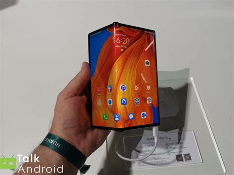 Huawei Has Announced Their Second Folding Phone The Mate Xs