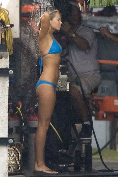 Laura Vandervoort Bikini Playboy Naked Shower Smallville