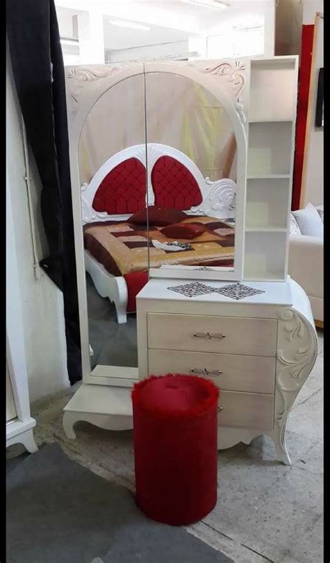 Chambre A Coucher Rouge Kelibia Meubles Et Décoration