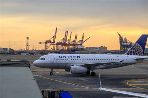 United Airlines Airplane In The Newark Airport Stock Photo