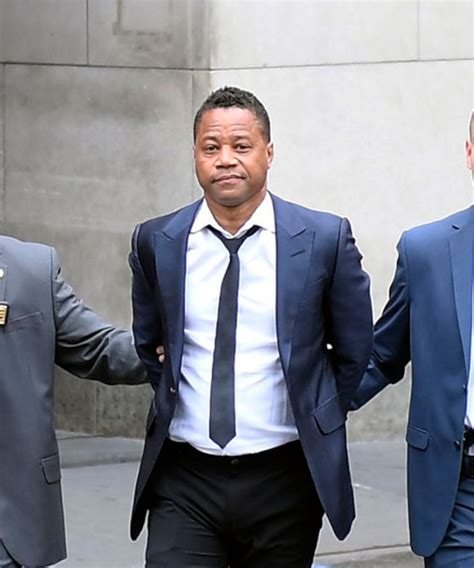 Cuba Gooding Jr Turns Himself In To Police
