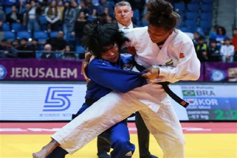 Rafaela Silva Perde De Sul Coreana Na Final E Leva A Prata No Grand