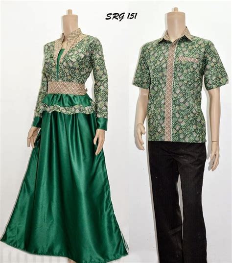 Koleksi baju batik modern wanita terbaru 2021, kamu sudah punya ? Model Desain Baju Batik Modern Terbaru Model Couple