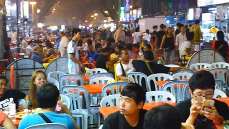 Bros head to the streets of kuala lumpur to find the best food in town. jalan alor food street good 2020 - YouTube