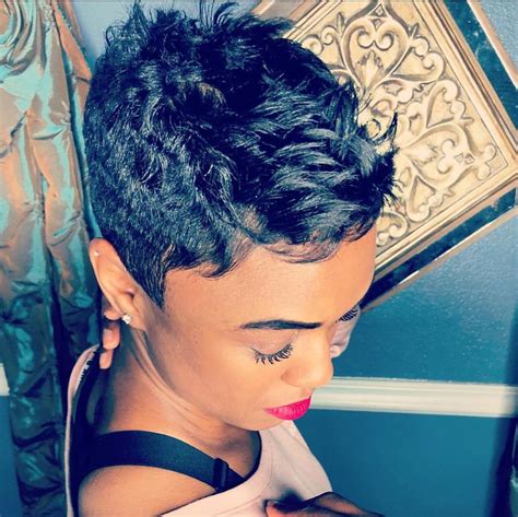 17 Cool Short Hairstyles For Black Women 2017