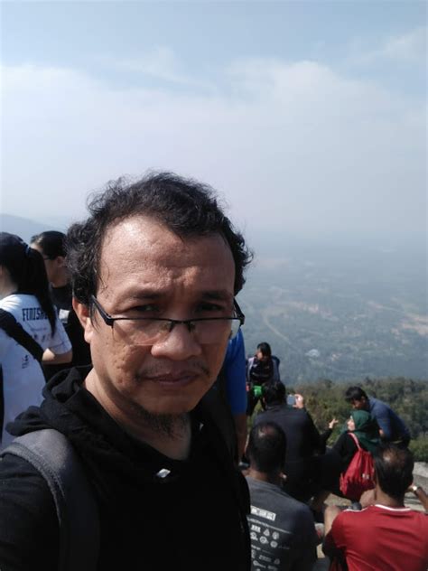 Ketinggian gunung datuk adalah 884m (2900 kaki). Mendaki ke Gunung Datuk, Rembau , Negeri Sembilan - Blog Zool