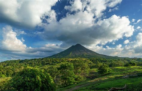 Of course, no one wants to think about car rental insurance when taking in the splendor of the arenal volcano, but buying rental car insurance before you go could save you thousands in repair costs, so it's worth doing. Car Rental Insurance in Costa Rica | What You Need to Know | SIXT