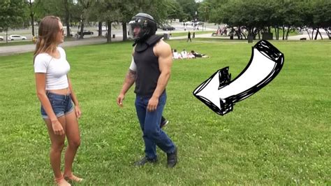 Social Experiment How An Untrained Woman Would Defend Herself Against An Attacker