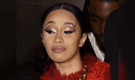 Cardi B Faces Jail Time Turn Herself In To Police For Strip Club Fight