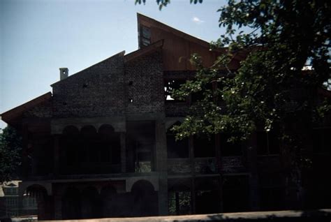 Srinagar Modern Residential Architecture Hazratbal Area 1983 Rmulk