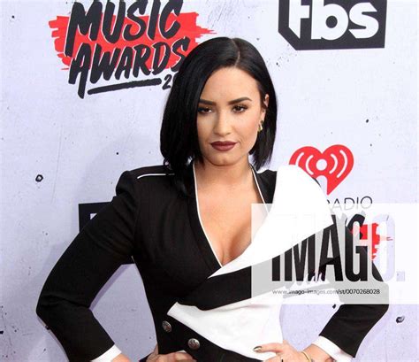 Iheartradio Music Awards 2016 In Los Angeles Demi Lovato Iheartradio Music Awards 2016 Arrivals