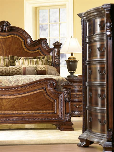 Old World Traditional European Style Bedroom Furniture Set 143000