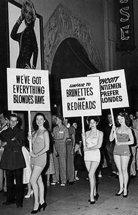 Three Non Blondes Protesting Against Marilyn Monroes Movie Gentlemen