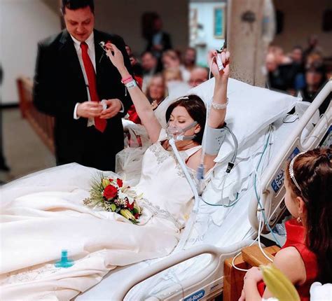 The Emotional Moment A Bride Suffering From Cancer Is Married Just