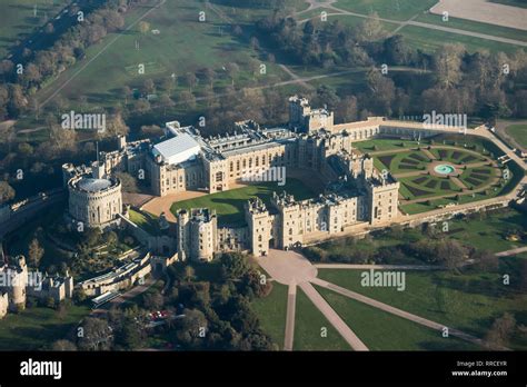 Windsor Castle Aerial View Hi Res Stock Photography And Images Alamy