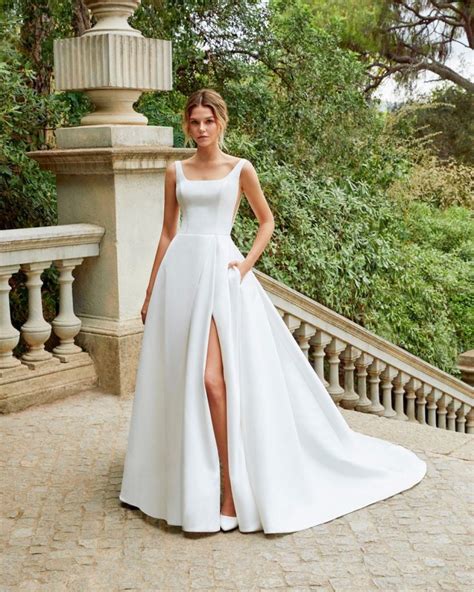 Simple Wedding Dresses 35 Best Looks Expert Tips And Faqs