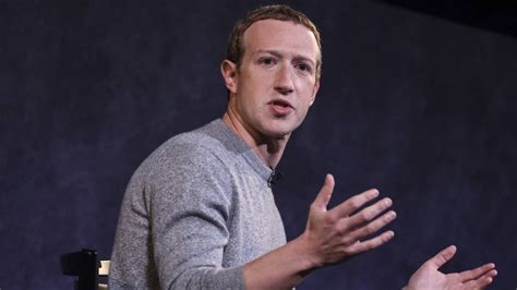 He was the fourth child of karen kempner and edward zuckerberg, who already had three girls. Mark Zuckerberg Wore a Lot of Sunscreen While Surfing and ...