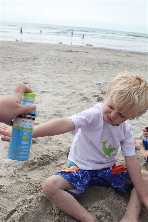 Beach Playtime With New Neutrogena Wet Skin Sunblock Wetskin