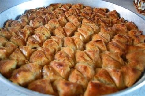 Ev Baklavas Tarifi Baklava Nas L Yap L R Erbeti Nas L Olur Baklava