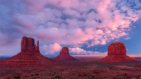 Download Dawn At Monument Valley Wallpaper
