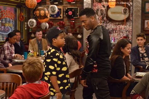 Nickalive New Sneak Peek Of New Game Shakers Episode Scared
