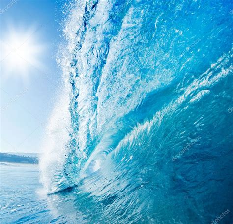 Blue Ocean Wave — Stock Photo © Epicstockmedia 8470447