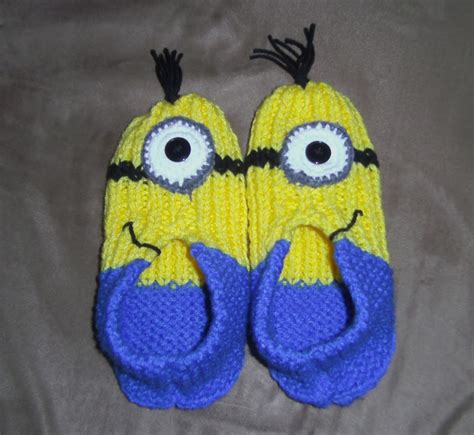 Loom hat patterns for my favorite price: Timeless Creations: Knitted Minion Slippers
