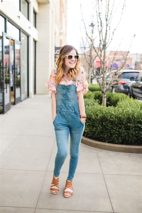 6 Stylish Ways To Wear Your Overalls • Everyday Ellis
