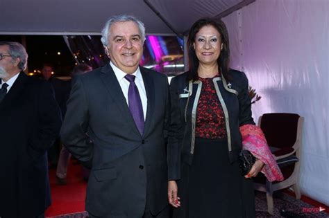 O facto da ubiquidade não ser, pelo menos até ver. Ana Moura emociona-se com os pais na plateia - MoveNotícias
