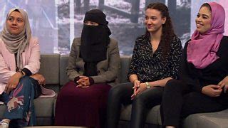 Swiss Pilih Melarang Penutup Wajah Niqab Dan Burka Demikian Hasil