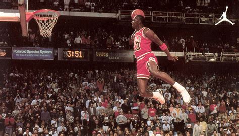 25 Amazing Dunks With Air Jordans On Display Complex