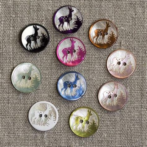 Bambi Shell Buttons — Loop Knitting