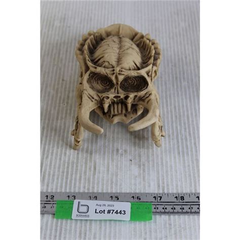 Predator Skull Bodnarus Auctioneering