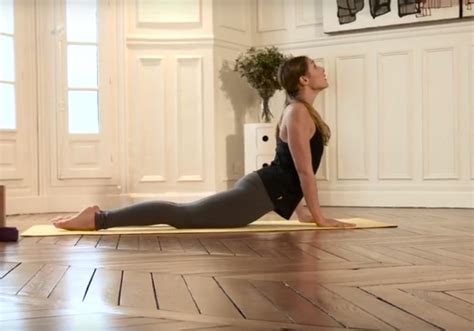 Nous voulons aller à la discothèque. Pour les yoga addicts : ELLE se met au yoga - Fitness vidéo : les meilleures chaînes Youtube ...