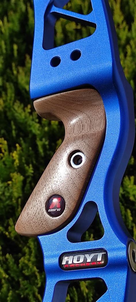Hoyt Satori Wooden Grips Custom Bow Grips And Archery Accessories
