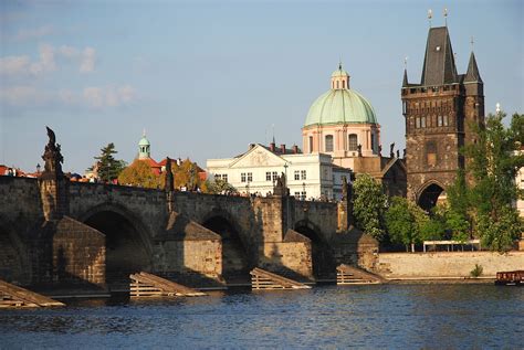 Století) a druhý nejstarší dochovaný most v české republice. Karlův most | Prague Stay