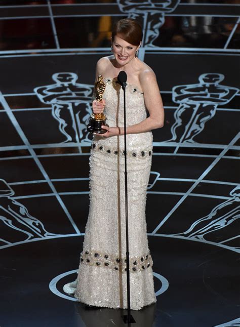 photos every gown worn by every oscars best actress winner since 1929