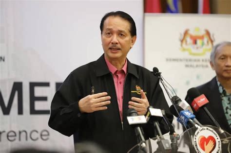 Find out how to bring pass holders into singapore. Covid-19: MOH to consider implements CMCO in orange zones ...