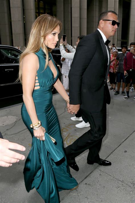 Jennifer Lopez And Alex Rodriguez Heading To A Friends Wedding In New