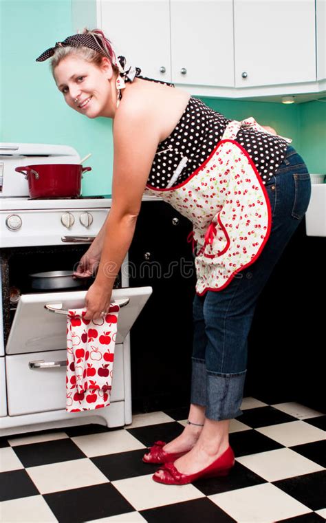 Pin Up Girl In 1950s Kitchen Stock Photo Image Of Vintage Nosering