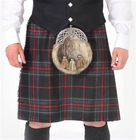 Chieftain Dress Kilt Set Includes Kilt Sporran Belt And Buckle Kilts