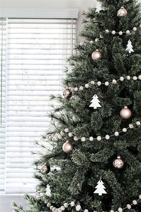 Minimal Scandinavian Christmas Tree Homey Oh My Ideas De Arboles