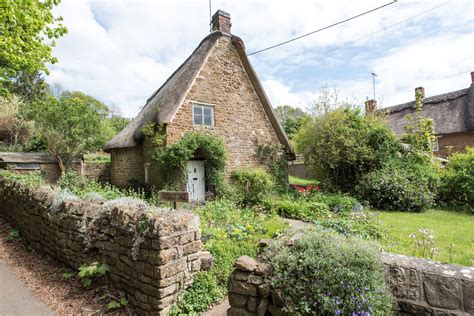 15 Fantastic English Country Cottages Cotswolds That Make You Swoon