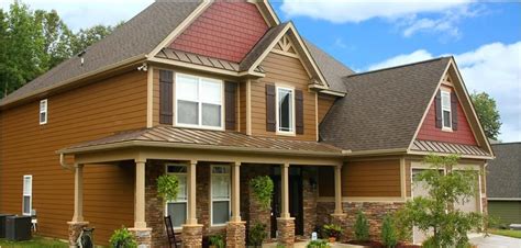 Gray, brown or black roofs look good with green siding; Brown Roof House Colors Red Brown Roof House Colors - omaninsulttaanikunta.com (With images ...